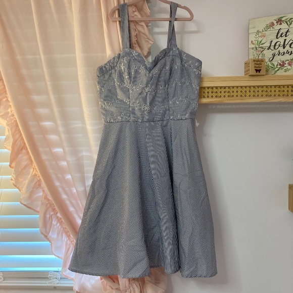 Fit and flare blue dress. size small - Picture 2 of 5